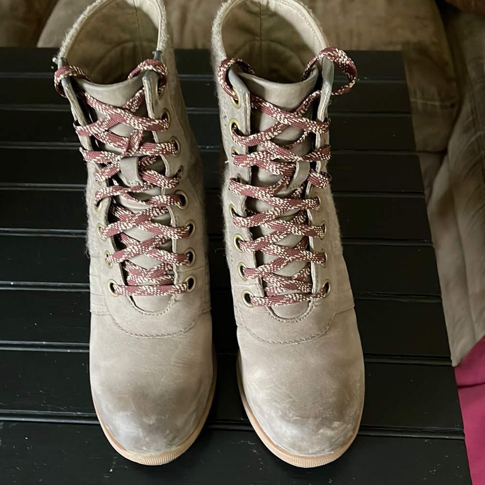 Sorel women’s Lexi wedge felt bootie